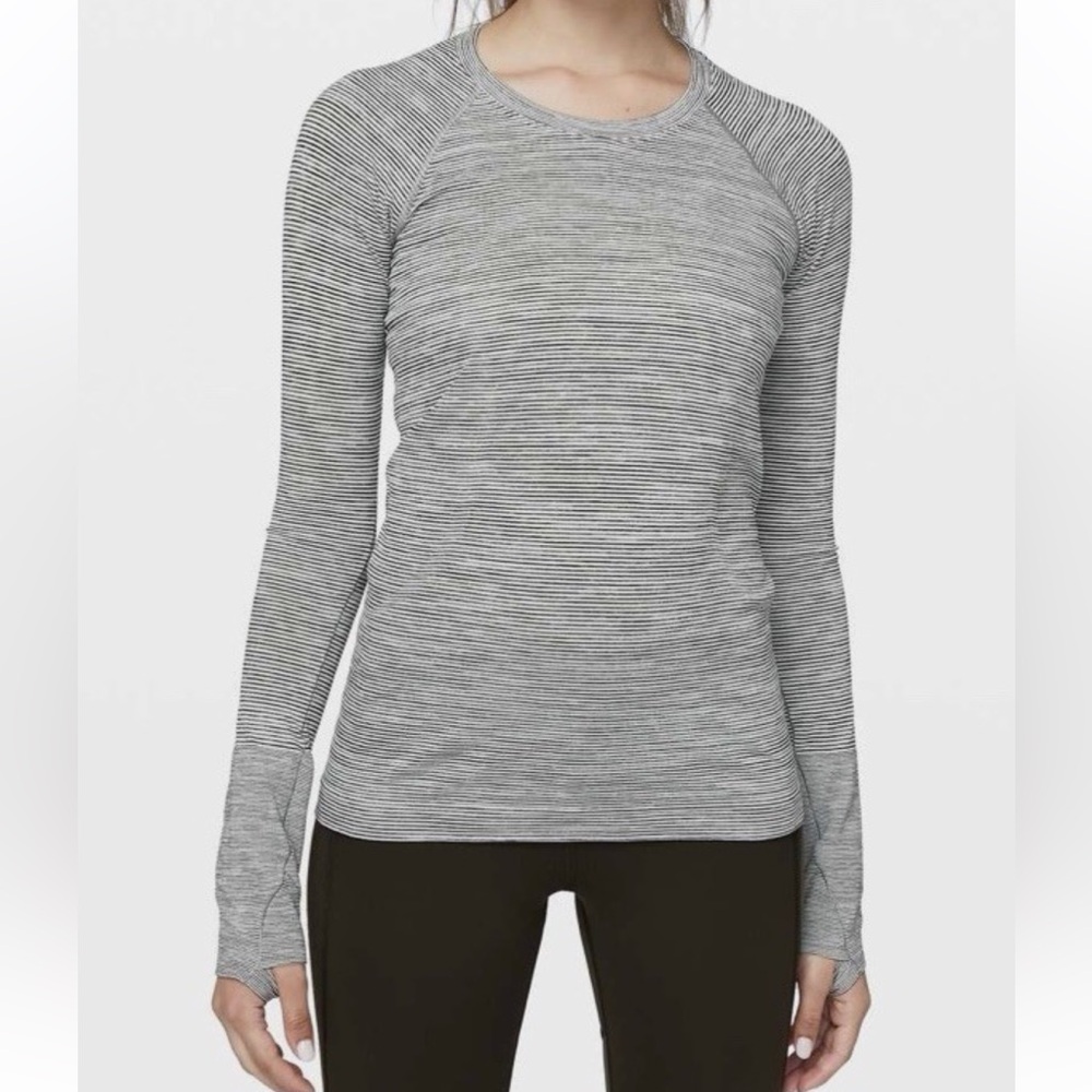 Lululemon Women’s Swiftly Tech Long Sleeve Striped Print Athletic Top